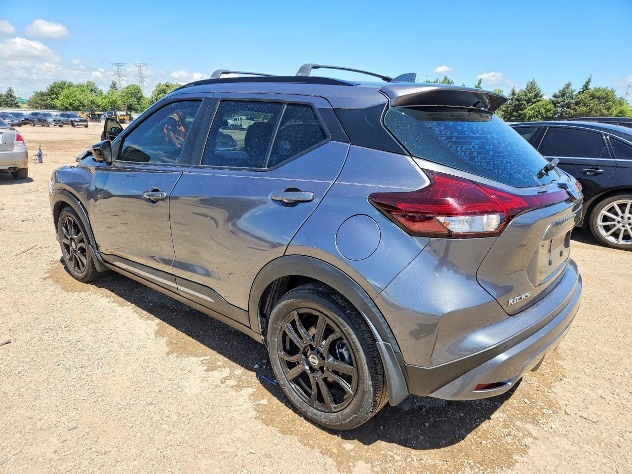 2021 NISSAN KICKS — фото 2