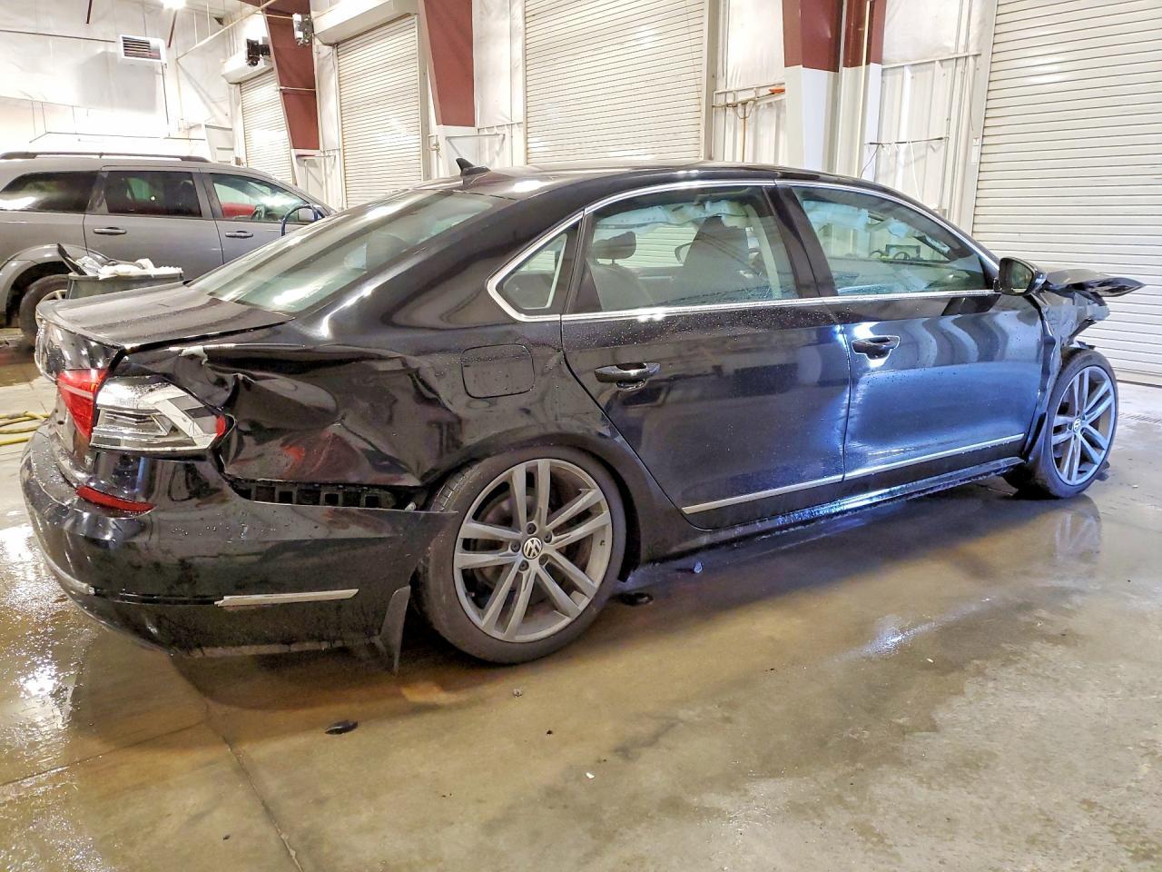 2016 VOLKSWAGEN PASSAT — фото 3