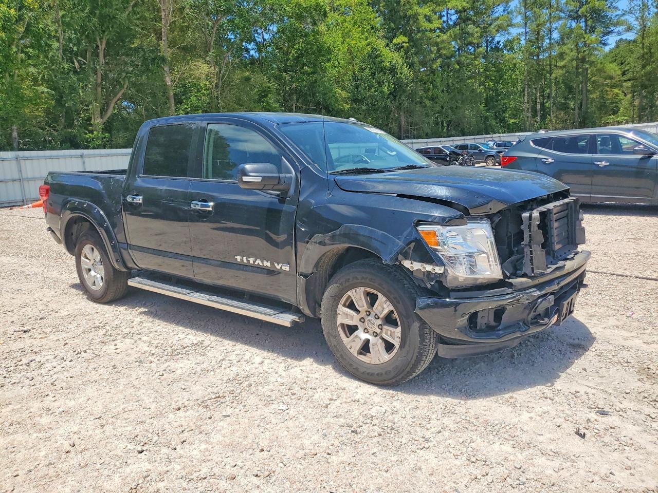 NISSAN TITAN
