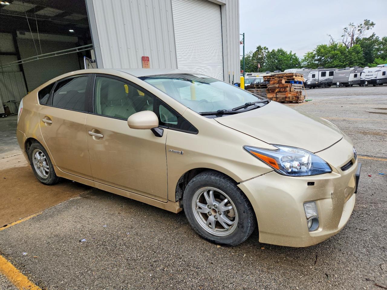 2010 TOYOTA PRIUS — фото 4