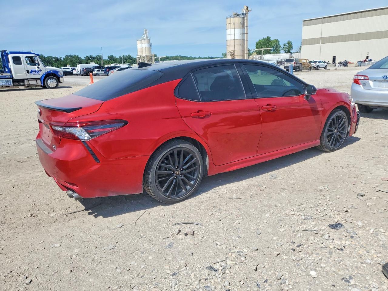 2022 TOYOTA CAMRY — фото 3