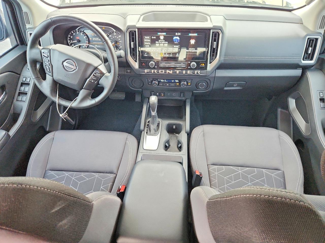 2025 NISSAN FRONTIER — фото 8
