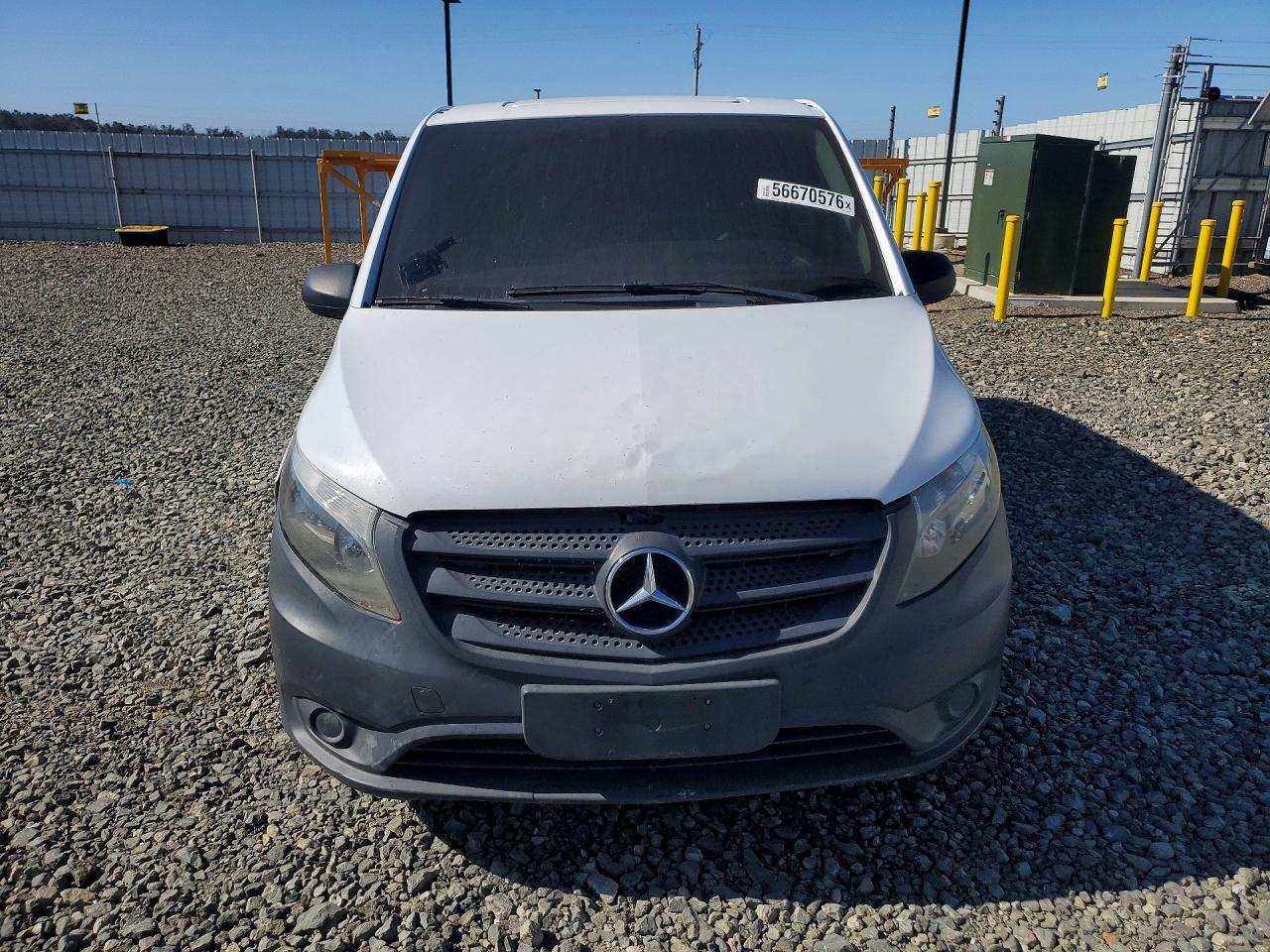 2017 MERCEDES-BENZ METRIS — фото 5