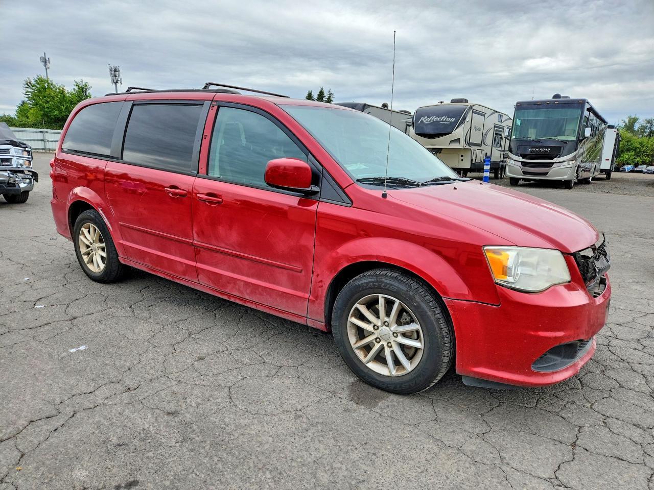 2013 DODGE GRAND CARAVAN — фото 4