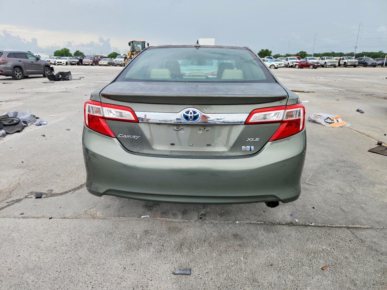 2012 TOYOTA CAMRY HYBRID — фото 6