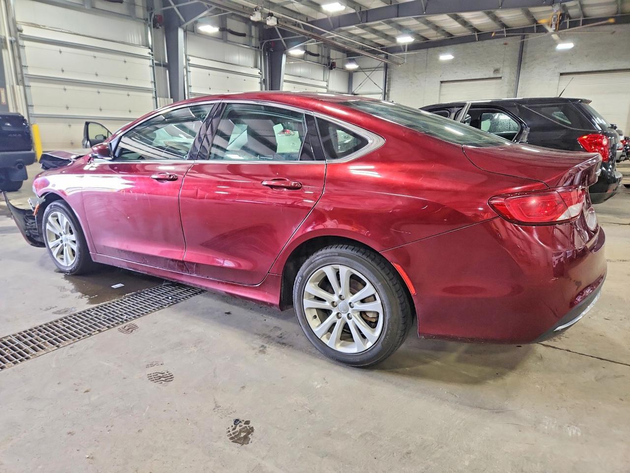 2016 CHRYSLER 200 — фото 2