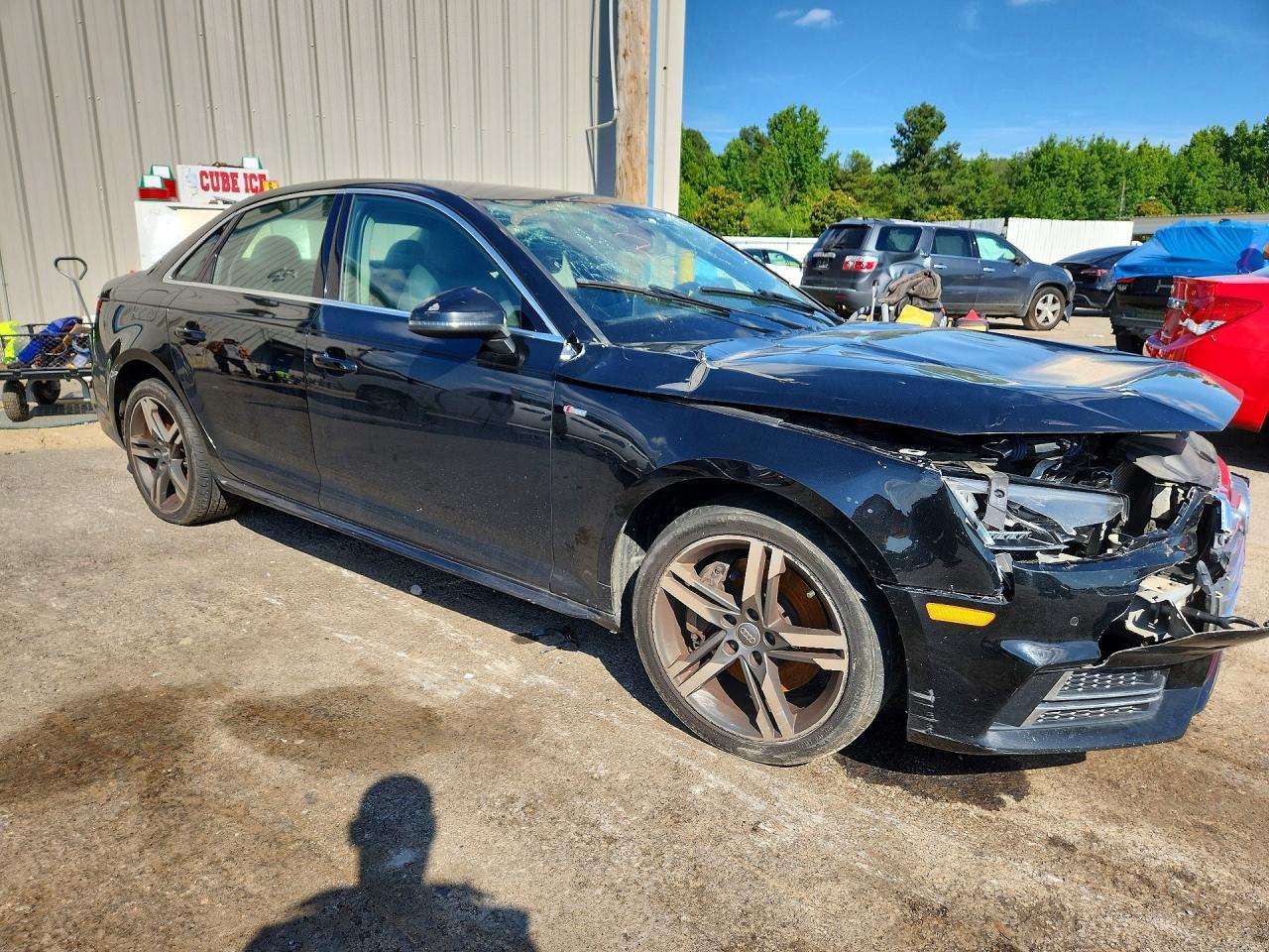 2017 AUDI A4 — фото 4