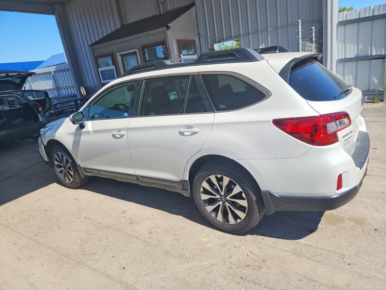2017 SUBARU OUTBACK — фото 2