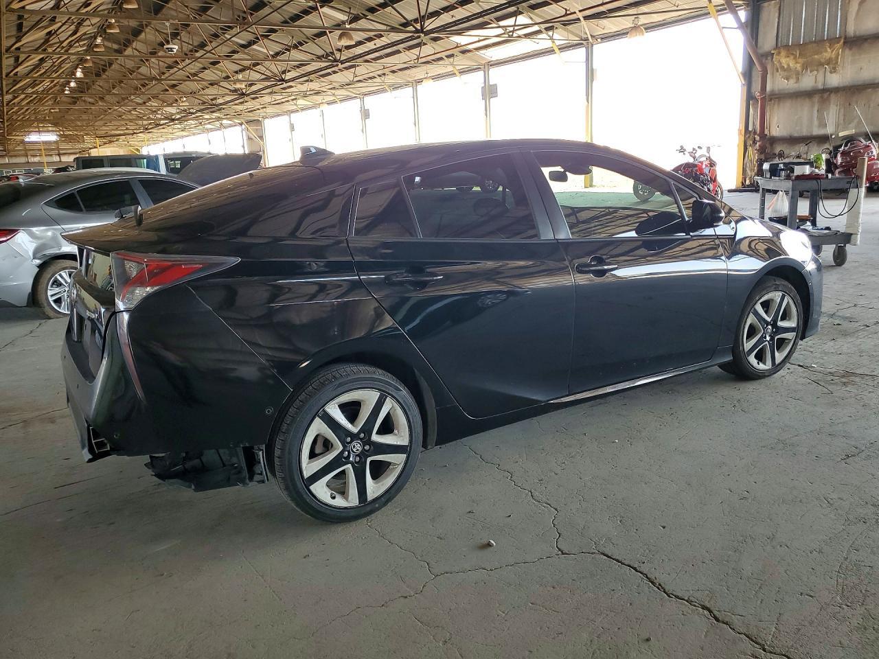 2017 TOYOTA PRIUS — фото 3