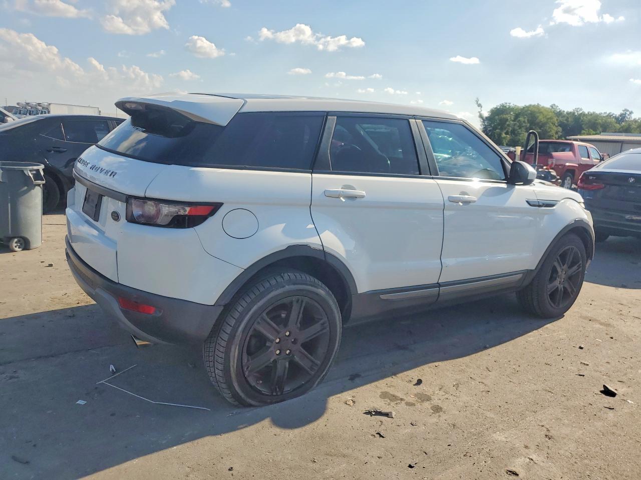 2015 LAND ROVER RANGE ROVER EVOQUE — фото 3