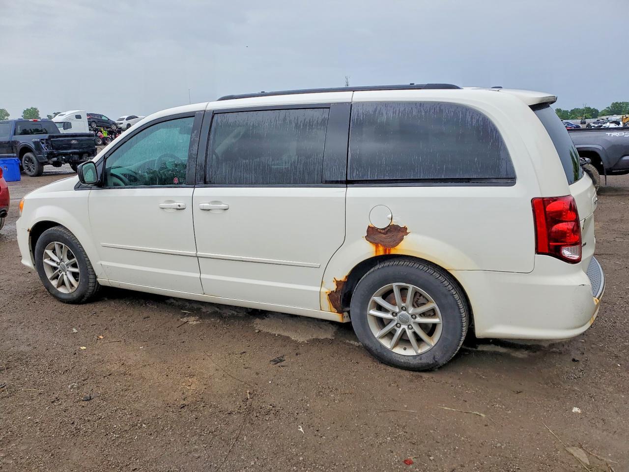 2013 DODGE GRAND CARAVAN — фото 2