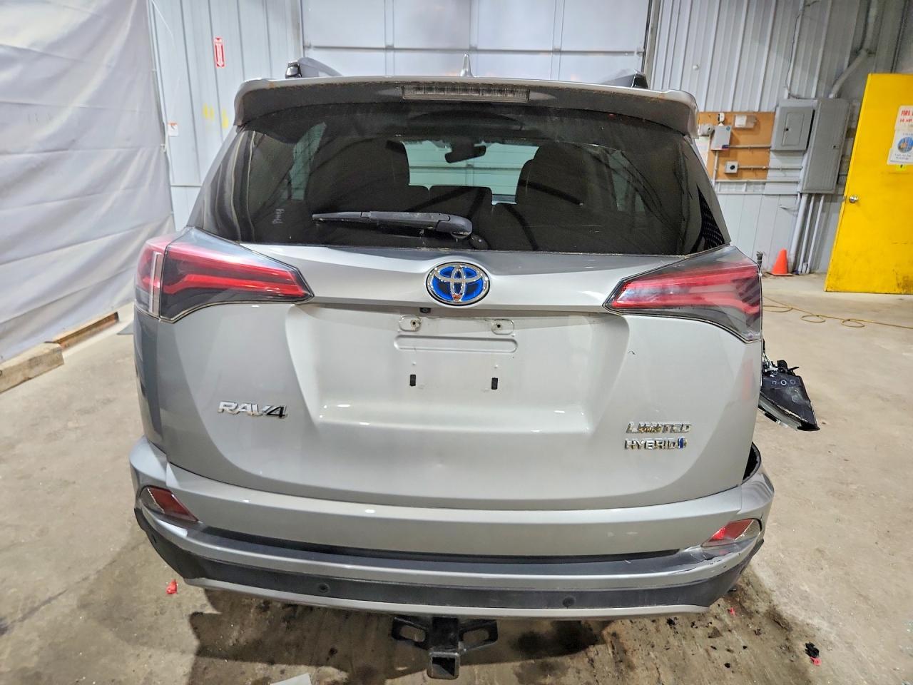 2018 TOYOTA RAV4 HYBRID — фото 6