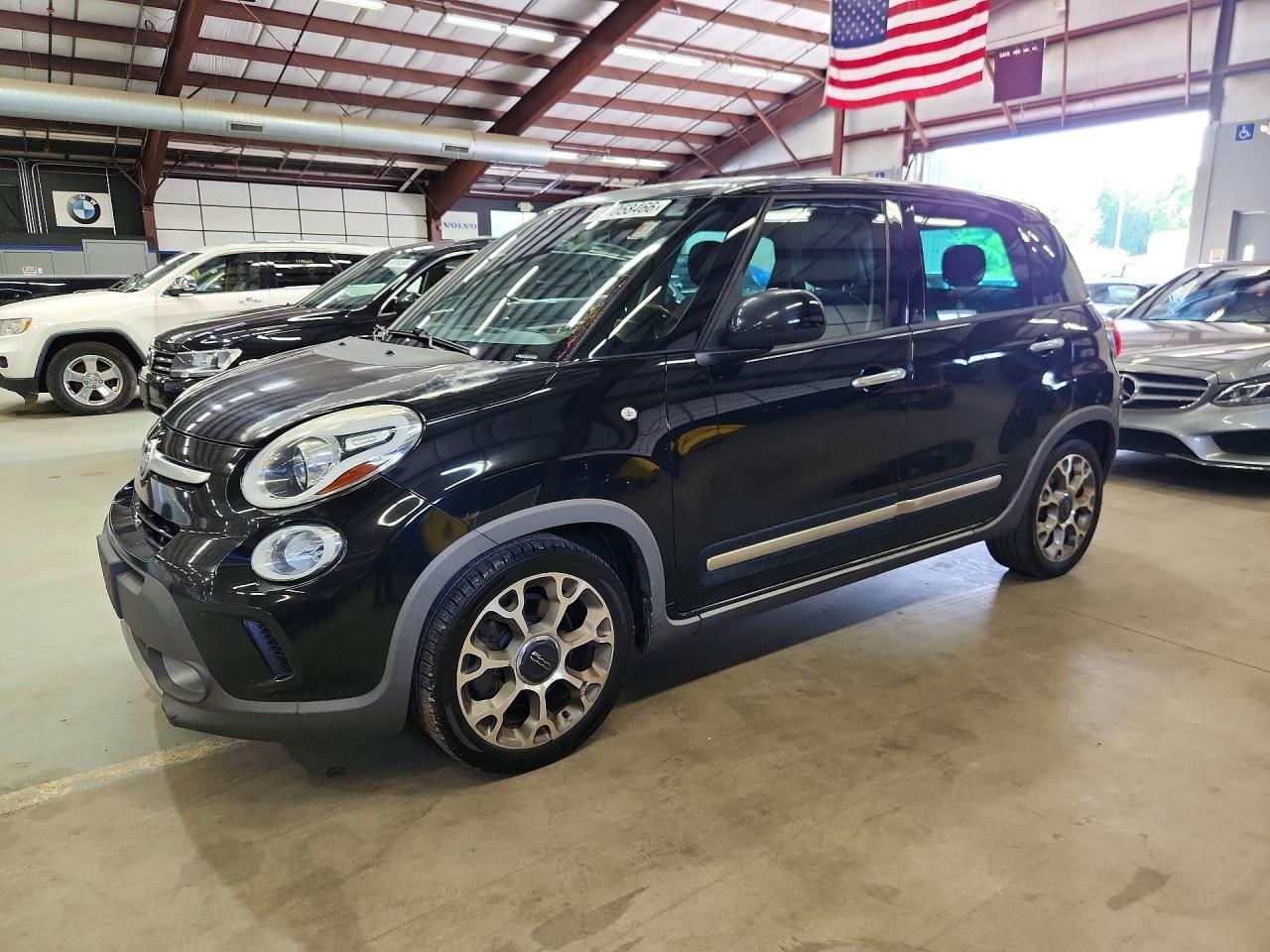 2014 FIAT 500L — фото 1