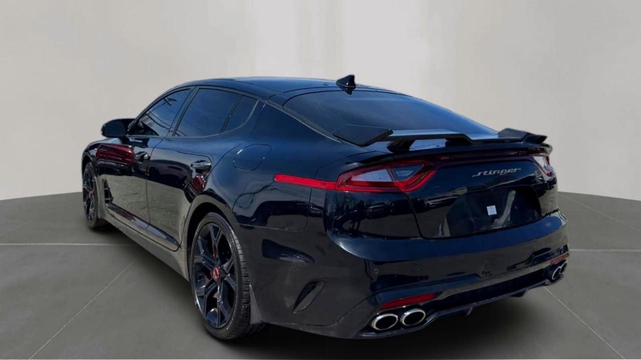 KIA STINGER