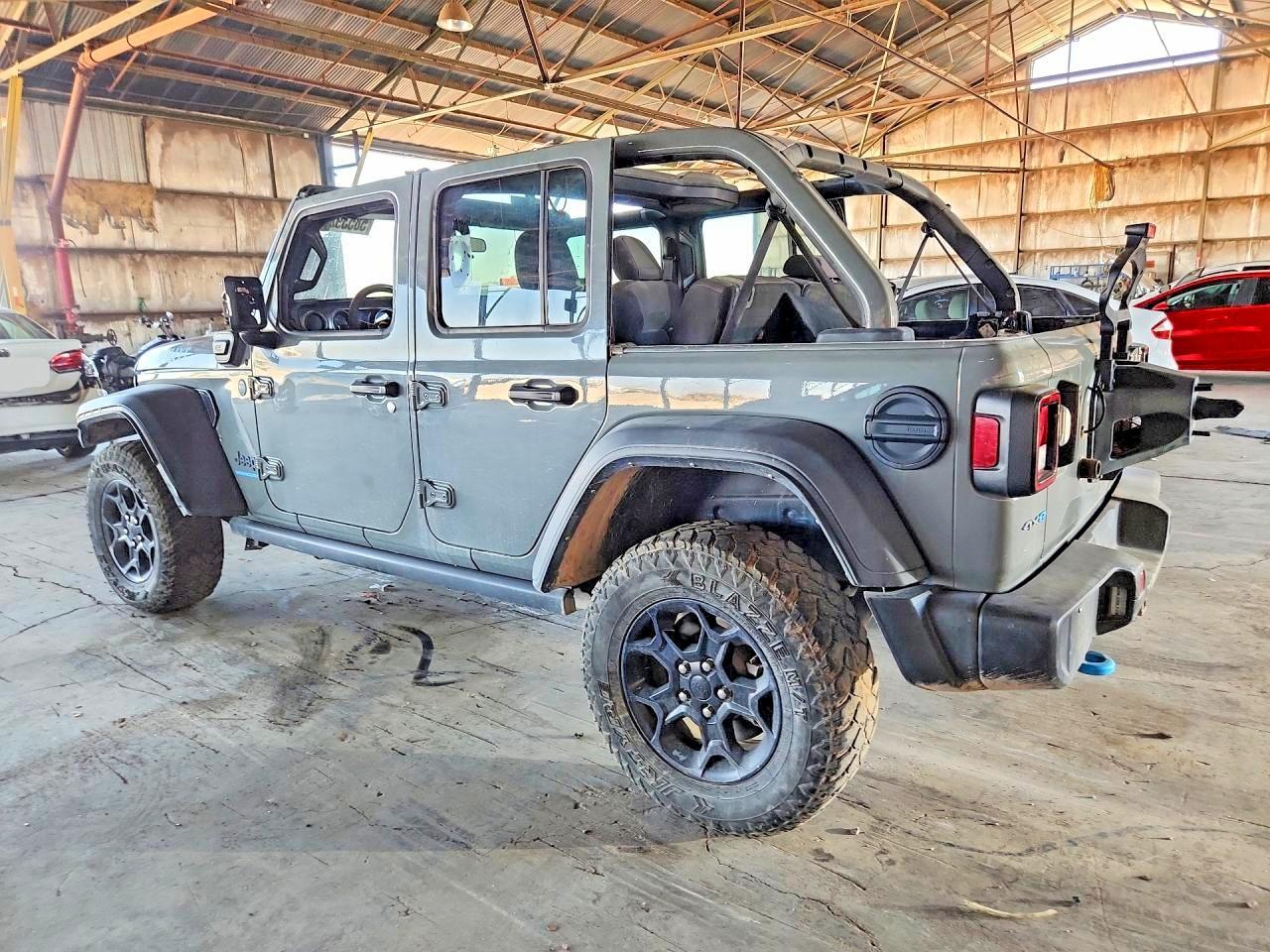 2023 JEEP WRANGLER — фото 2