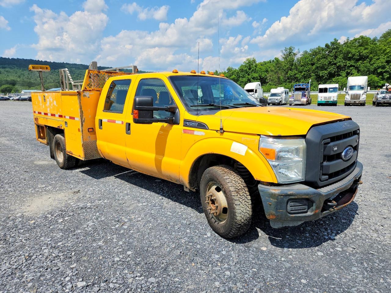 2015 FORD F-350 — фото 4