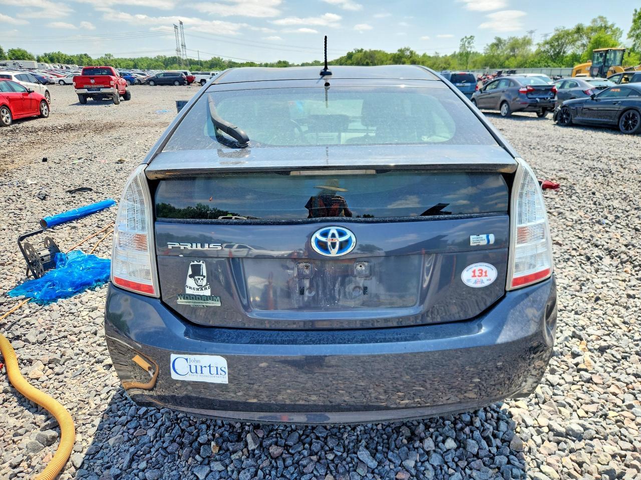 2011 TOYOTA PRIUS — фото 6
