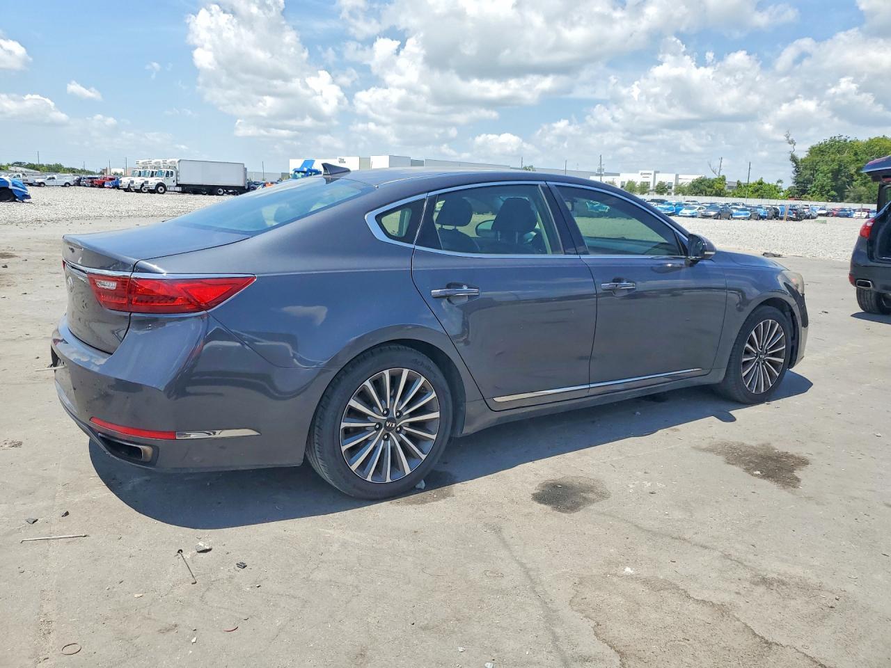 2017 KIA CADENZA — фото 3