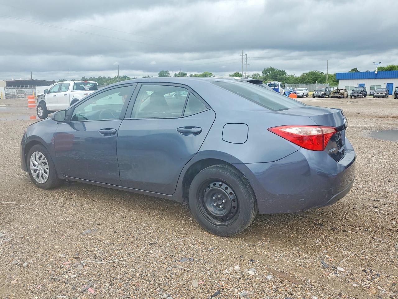 2019 TOYOTA COROLLA — фото 2