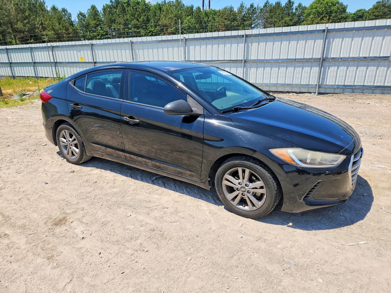 2017 HYUNDAI ELANTRA — фото 4