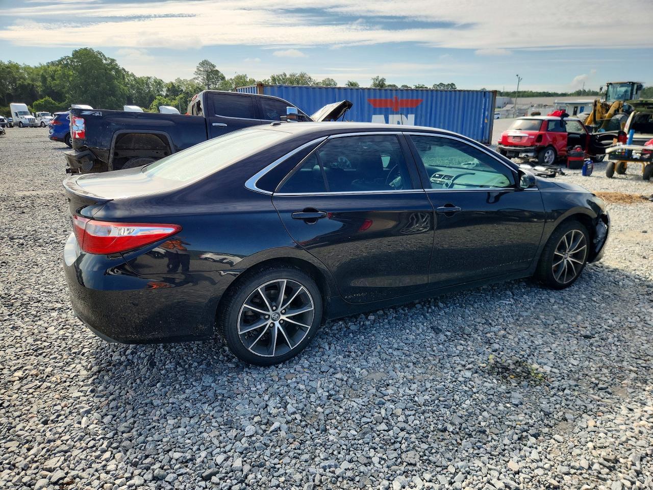 2017 TOYOTA CAMRY — фото 3