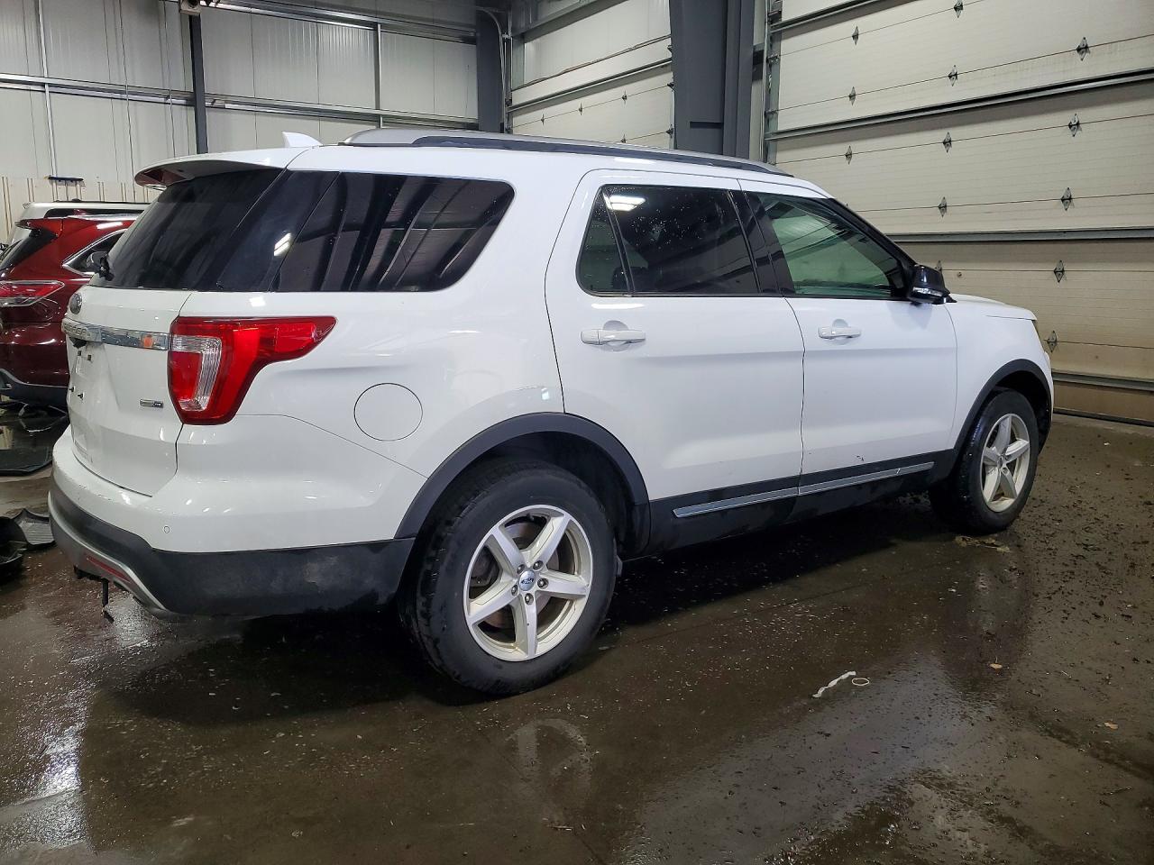2017 FORD EXPLORER — фото 3