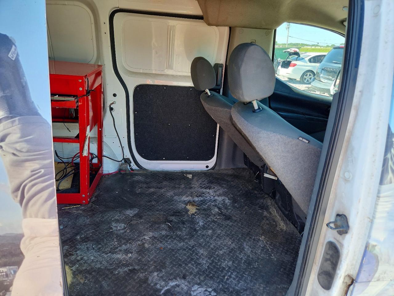 2015 NISSAN NV200 — фото 11
