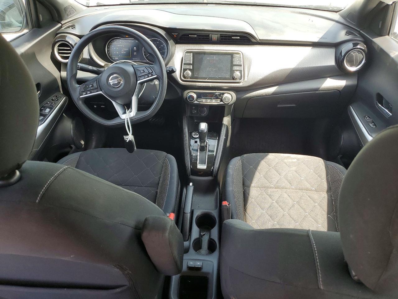 2019 NISSAN KICKS — фото 8