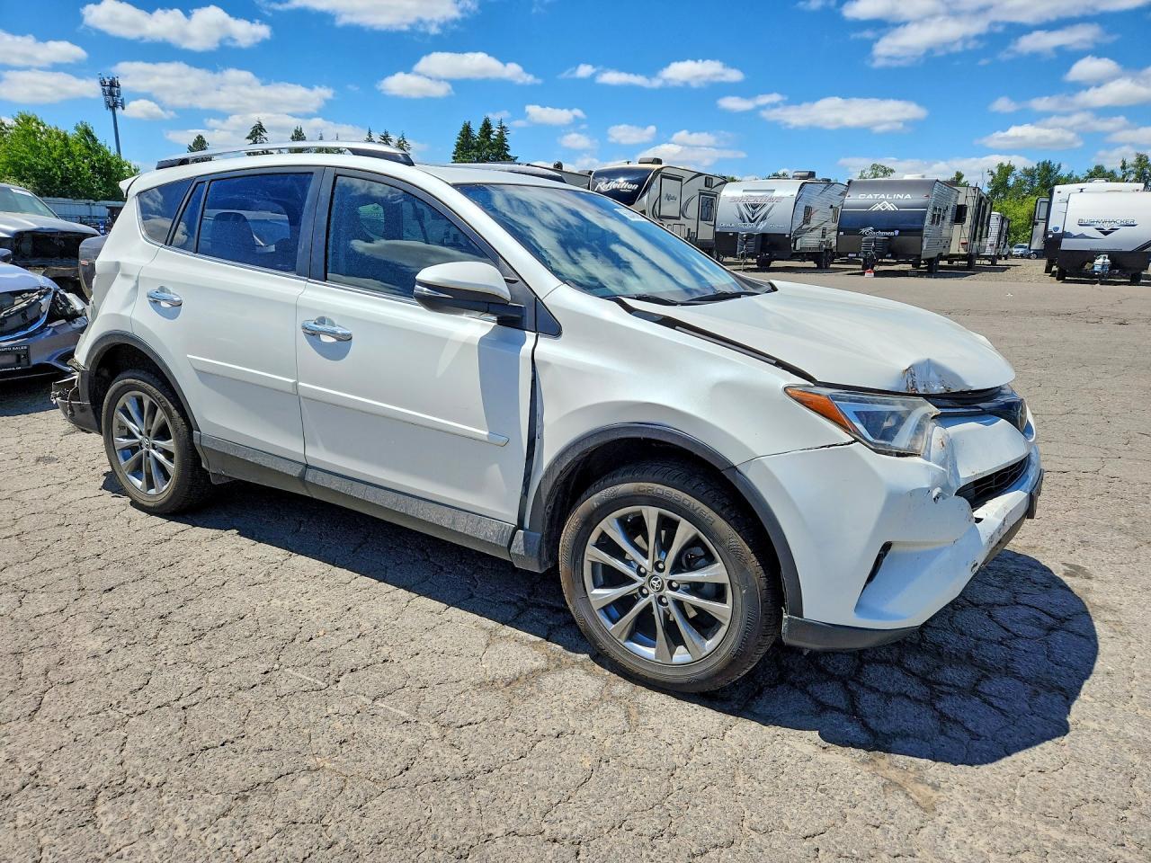 2018 TOYOTA RAV4 — фото 4