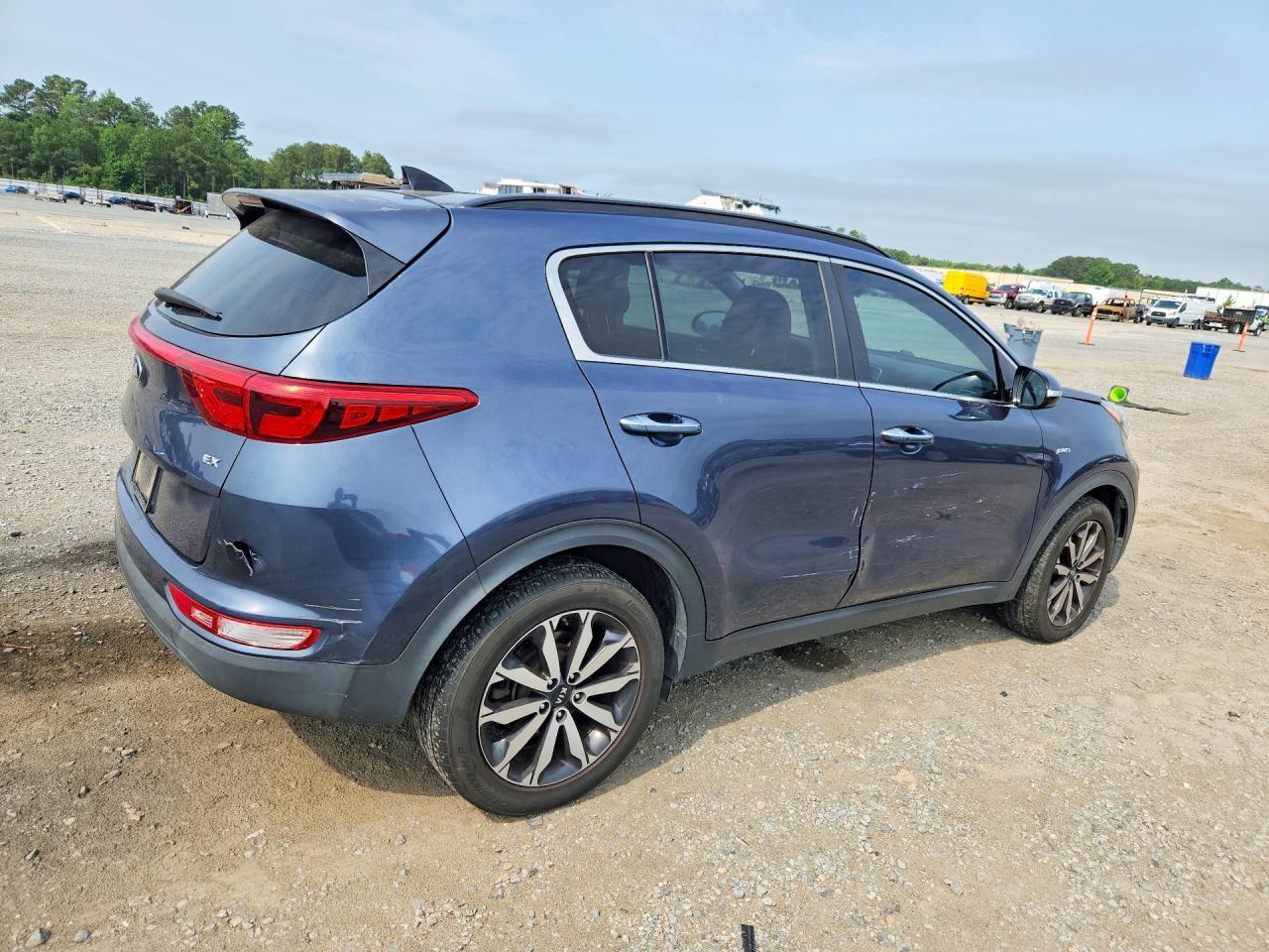 2018 KIA SPORTAGE — фото 3