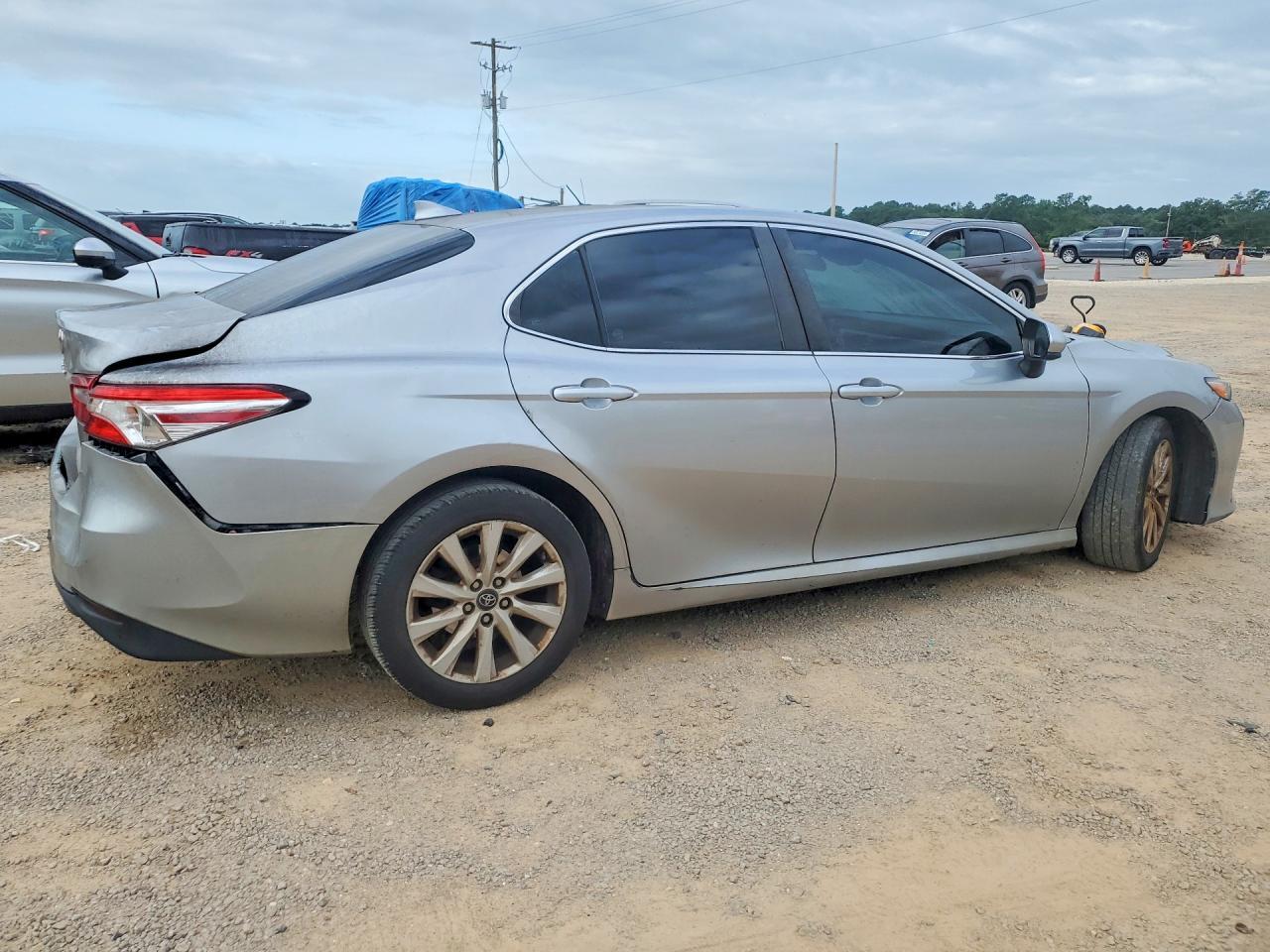 2019 TOYOTA CAMRY — фото 3
