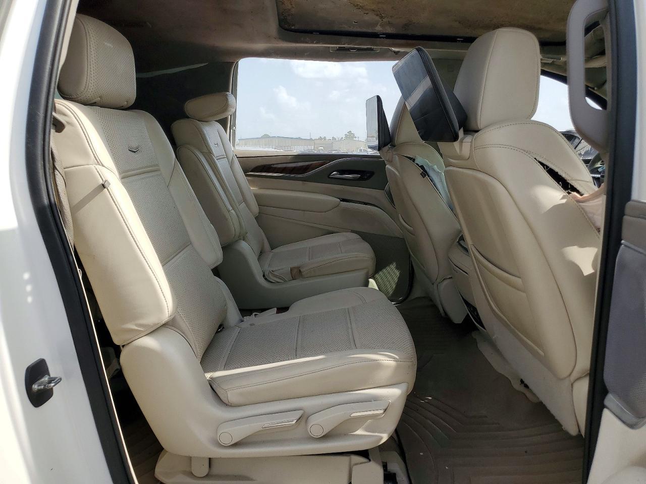 2022 CADILLAC ESCALADE — фото 11
