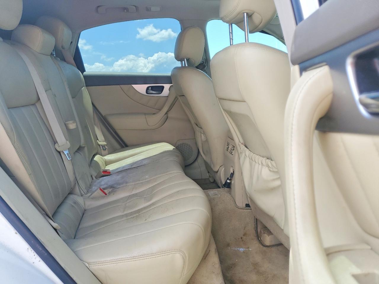 INFINITI FX35