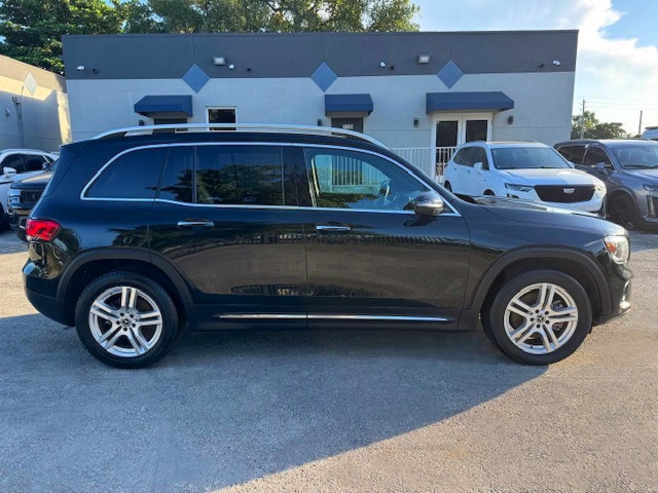 MERCEDES-BENZ GLB-CLASS