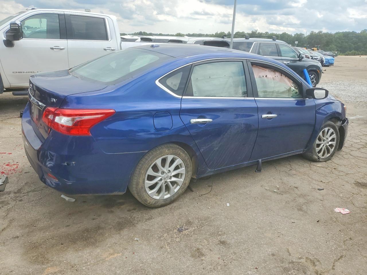 2019 NISSAN SENTRA — фото 3