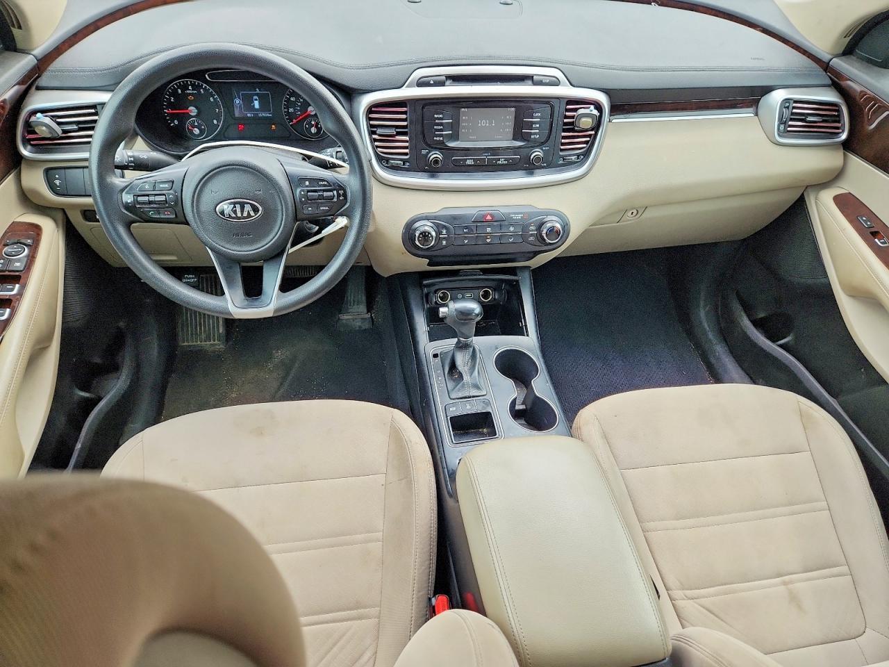 2016 KIA SORENTO — фото 8