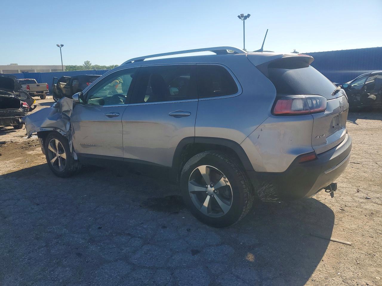 2019 JEEP CHEROKEE — фото 2