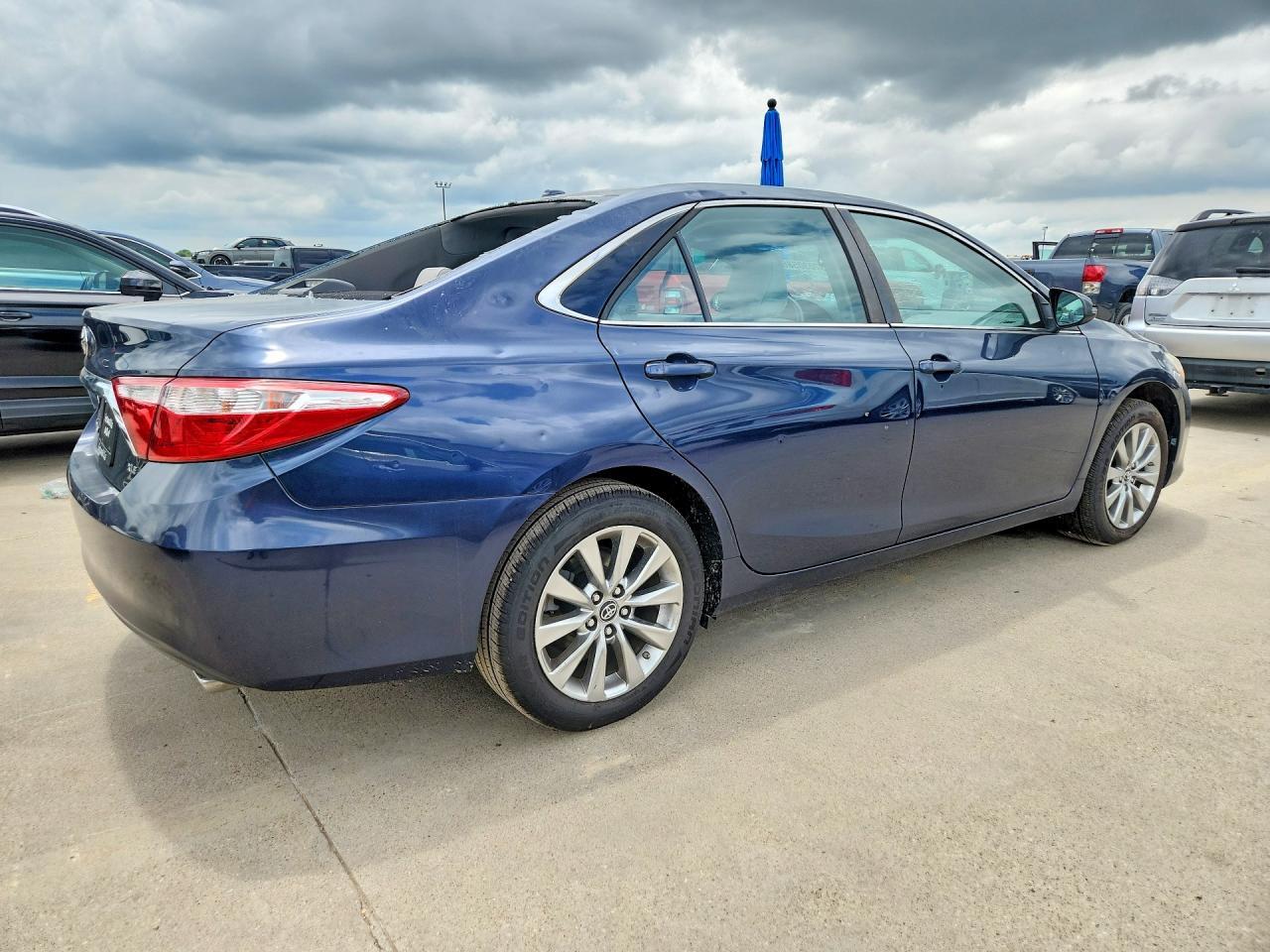 2017 TOYOTA CAMRY — фото 3
