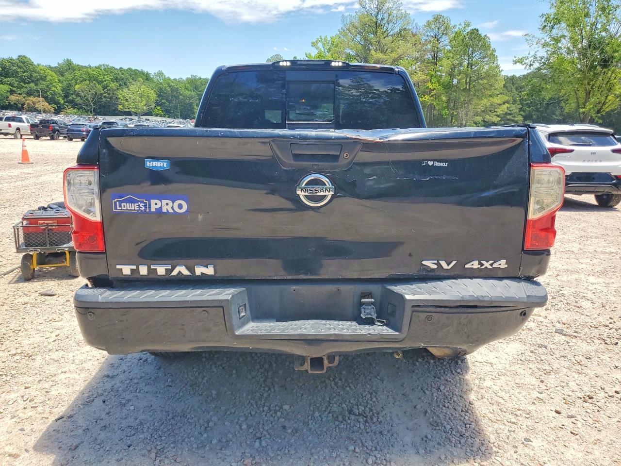 NISSAN TITAN