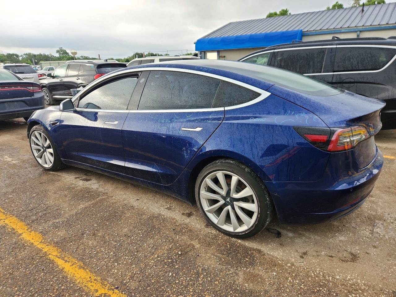 2018 TESLA MODEL 3 — фото 2