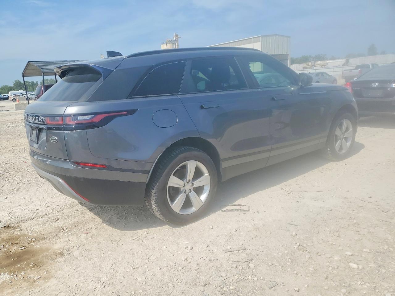 2019 LAND ROVER RANGE ROVER VELAR — фото 3