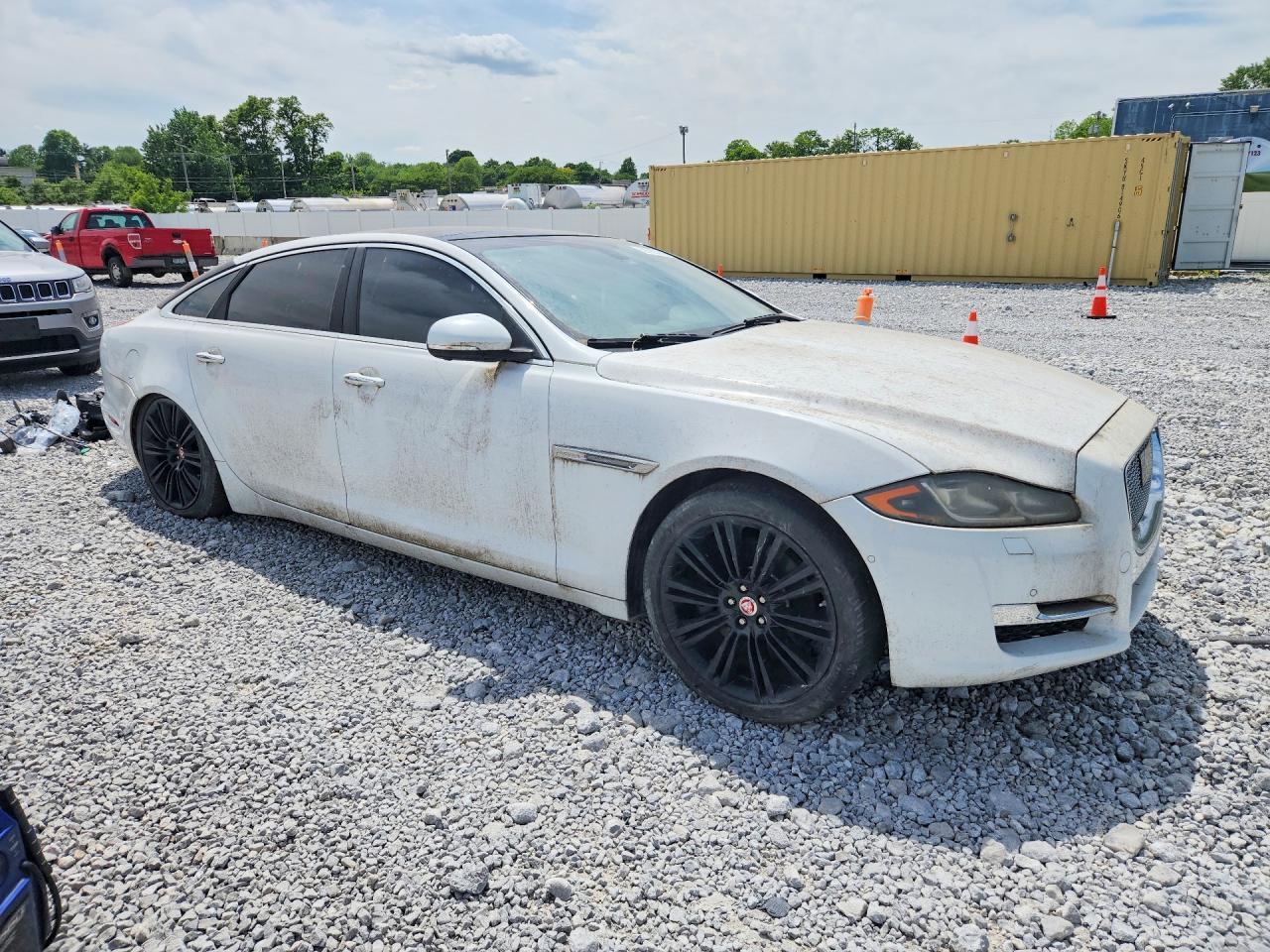 JAGUAR XJ