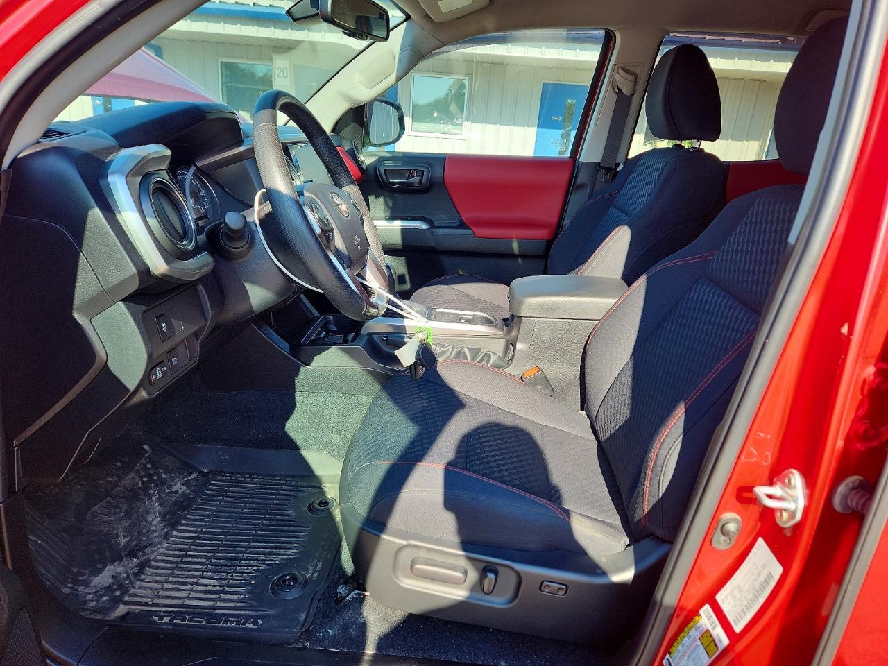 TOYOTA TACOMA
