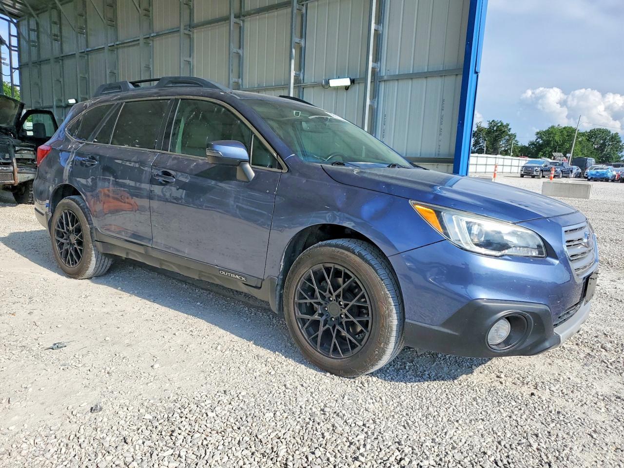 2017 SUBARU OUTBACK — фото 4