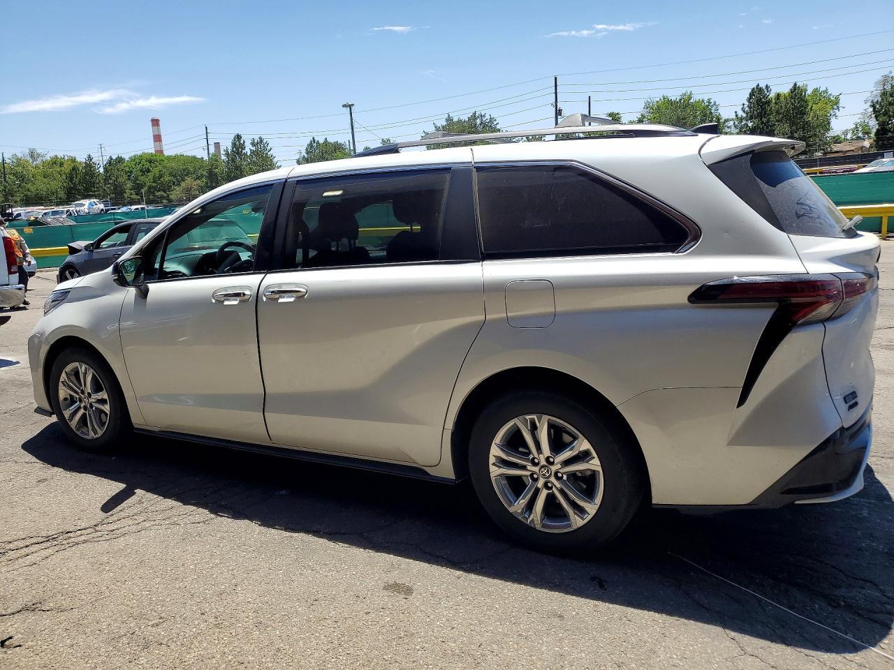 2023 TOYOTA SIENNA — фото 2