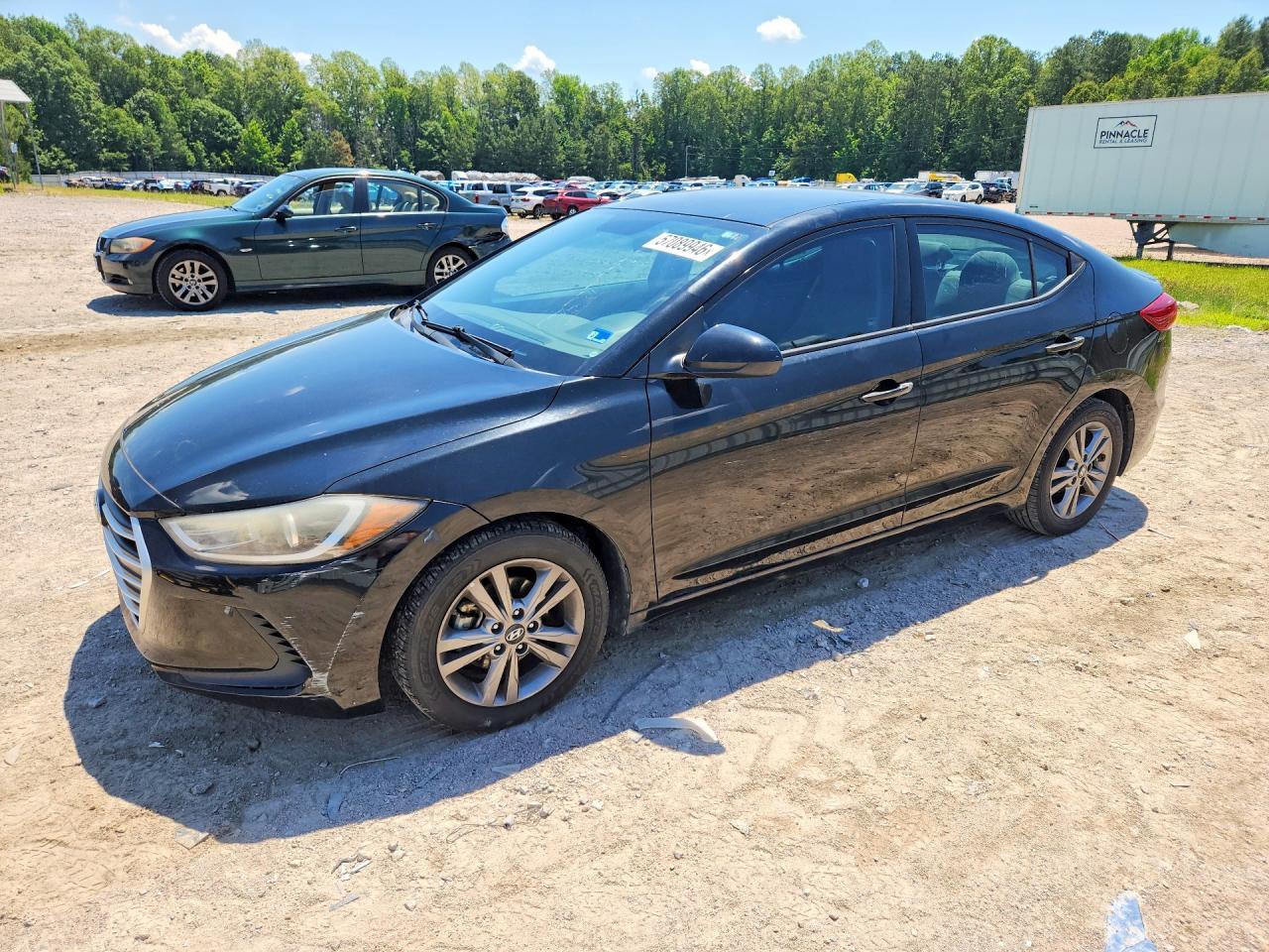 2017 HYUNDAI ELANTRA — фото 1