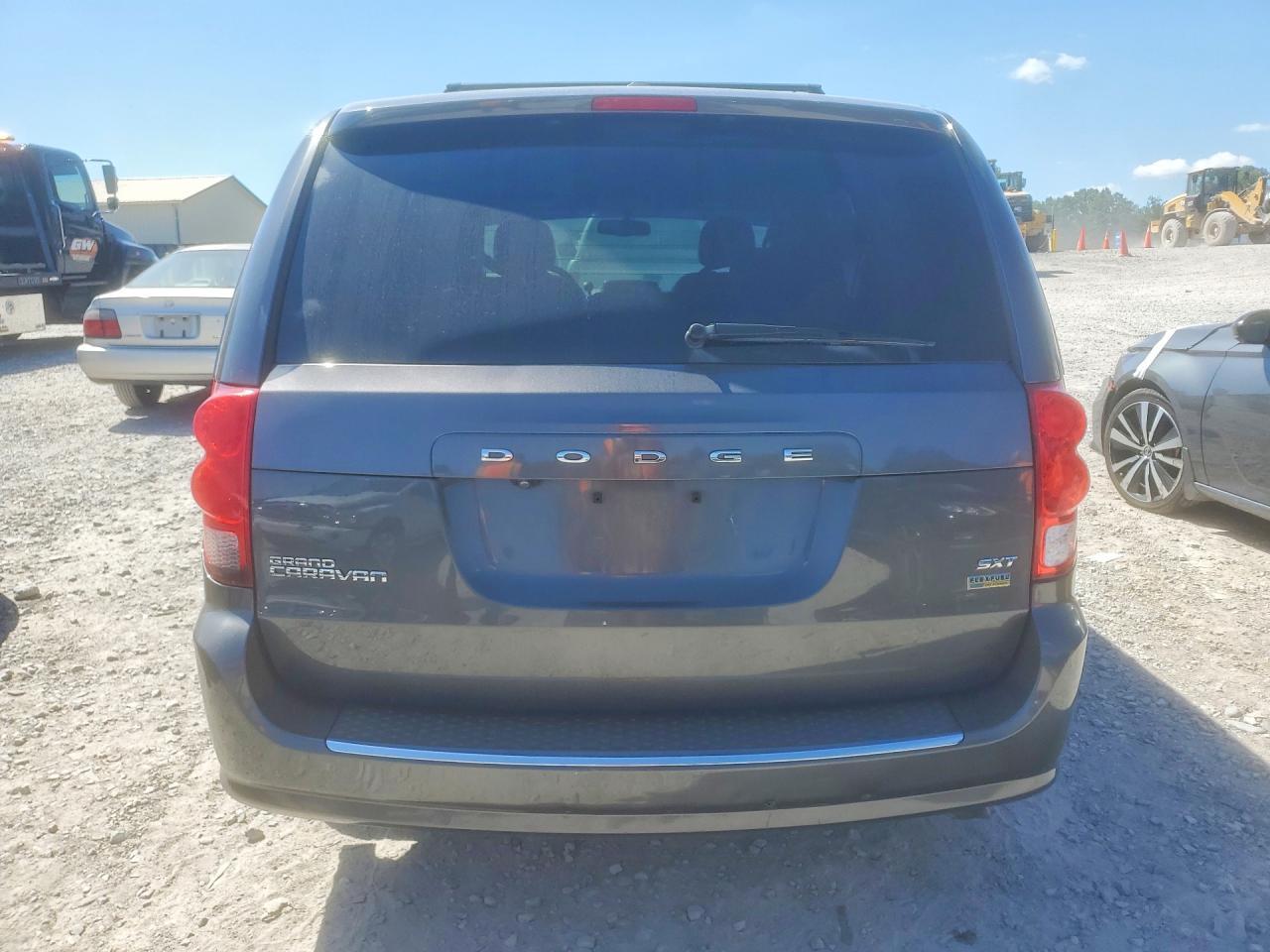 2017 DODGE GRAND CARAVAN — фото 6