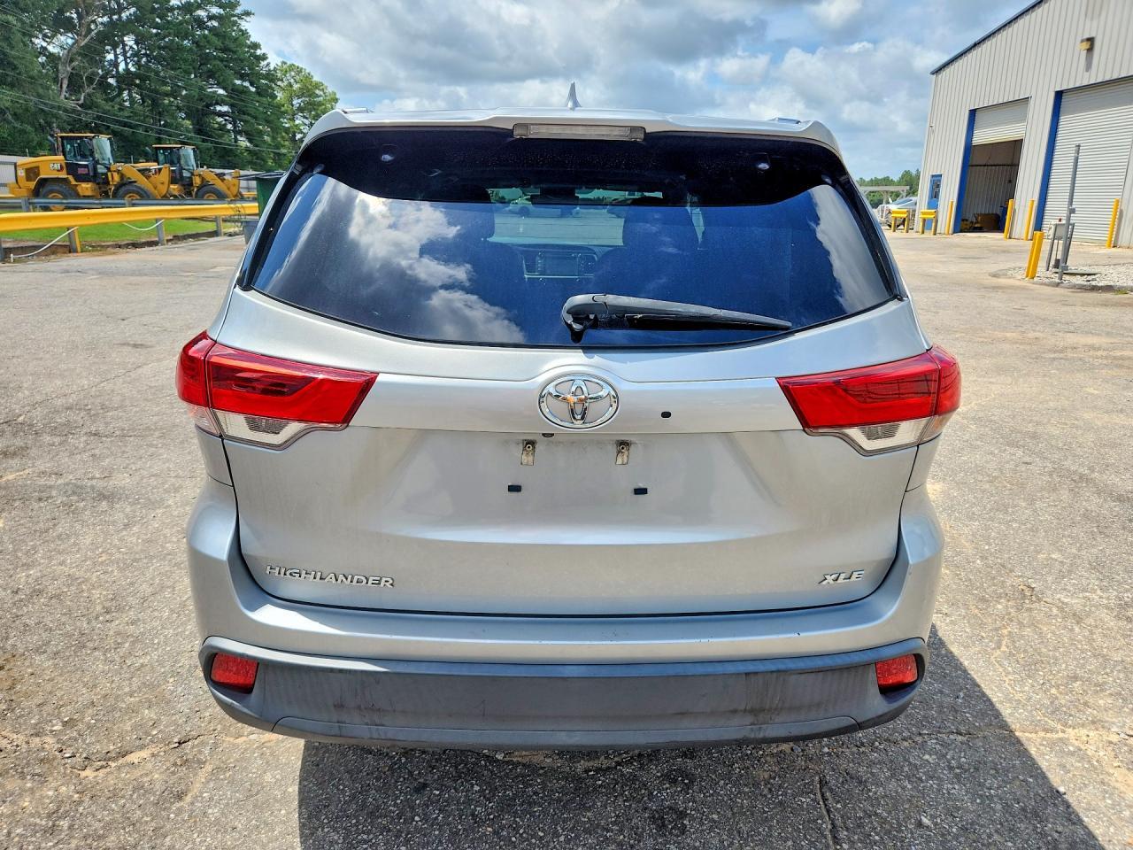 2019 TOYOTA HIGHLANDER — фото 6