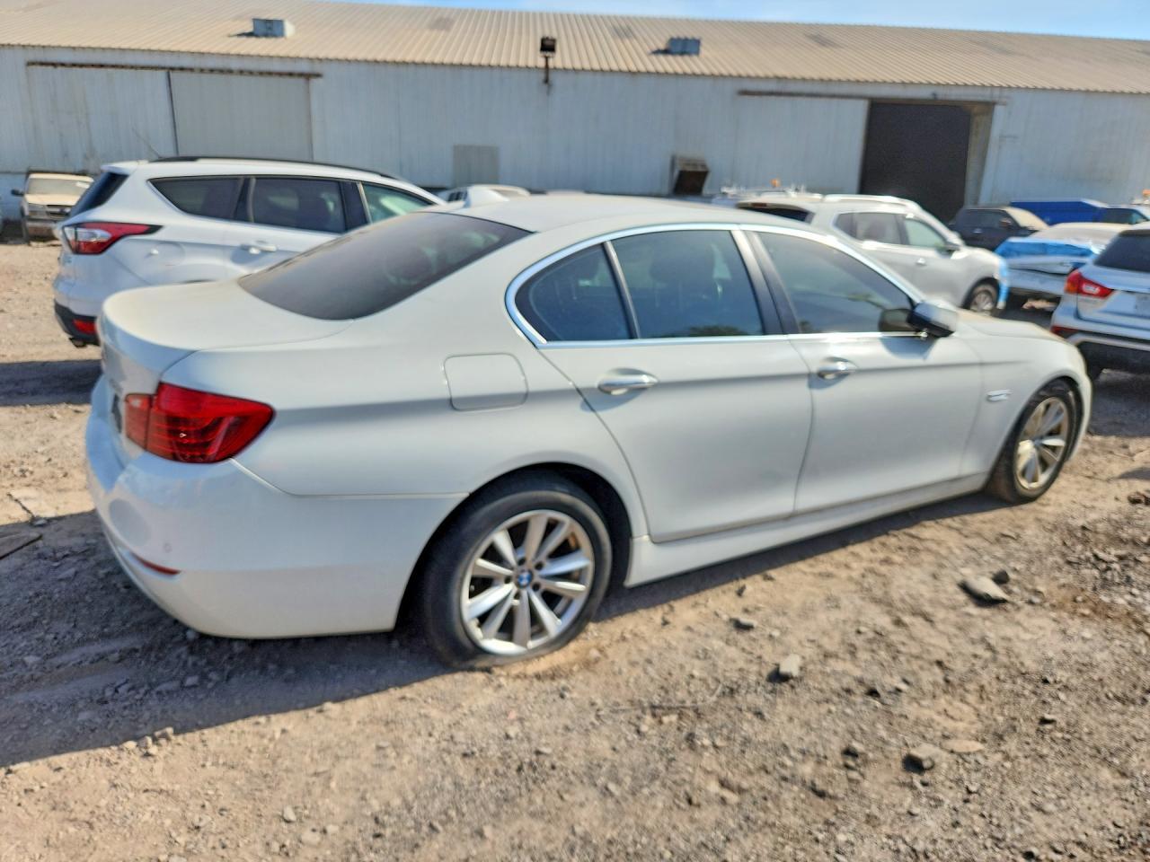 2016 BMW 5 SERIES — фото 3