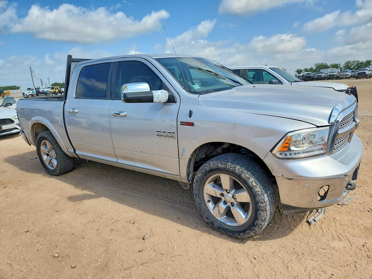 2016 RAM 1500 — фото 4
